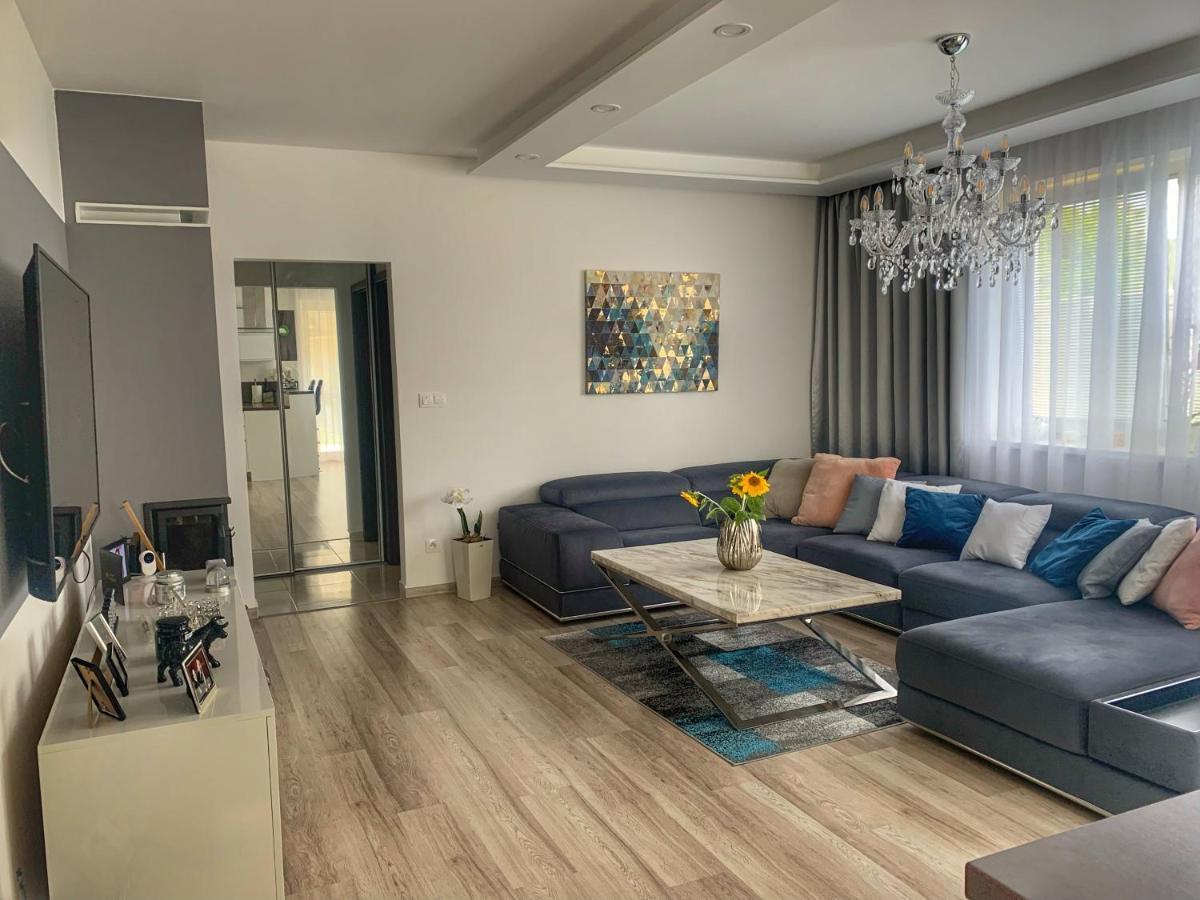Modern 2 Bed House Near Bratislava With Parking Leilighet Rovinka Eksteriør bilde